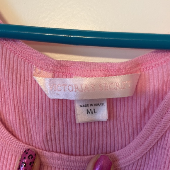 Pyjamas by victors secret - Picture 3 of 5